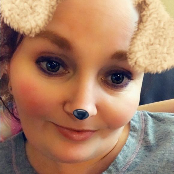 Meet your Posher, Rebecca - Picture 3 of 4